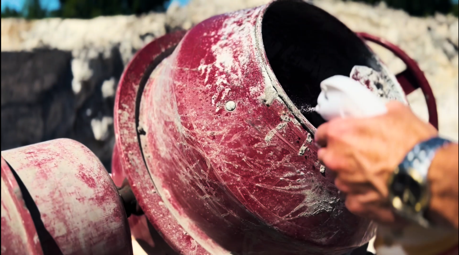 How to Remove Dried Concrete on Tools Tenon Solutions